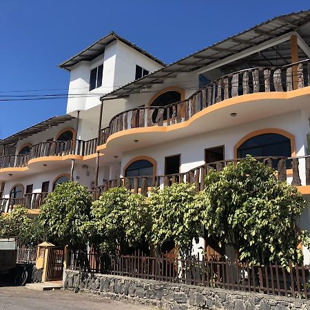 Hostal Sandrita Puerto Villamil Exteriör bild