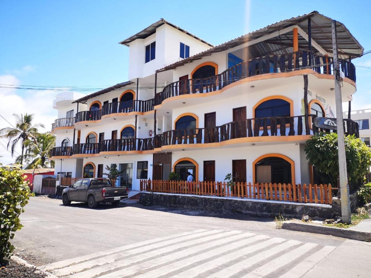 Hostal Sandrita Puerto Villamil Exteriör bild