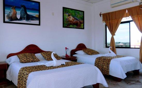 Hostal Sandrita Puerto Villamil Exteriör bild